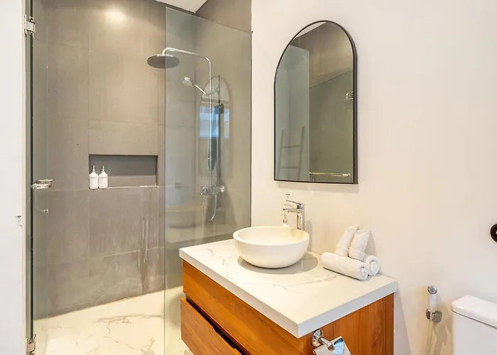 Lula 2br Canggu Private Pool & Rice Field Views *